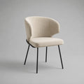 Chaise de salle à manger rembourrée en tissu bouclé écru avec pieds en acier noir 60 x 62 x 80 cm